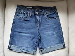 KUT from the Kloth Shorts Size 6 Blue Denim Mid Rise Stretch Cuffed Distressed - Picture 1 of 4