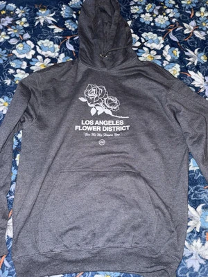 Young And Reckless Pullover Hoodie Mens Large Gray Los Angeles - Image 1 of 4