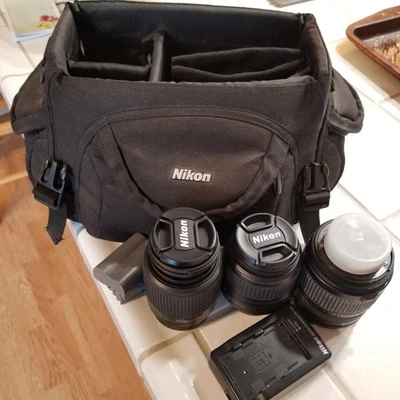 Lote de 3 lentes. Nikon DX. Tamron. 18 a 55 mm. 55 a 200 mm. D80. Estojo de transporte etc. LEIA - Imagem 1 de 4