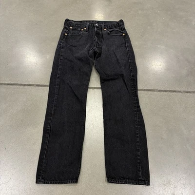Jeans Levis Vintage Para Hombre 29x30 Negro Denim 501 Botón Mosca Recto Y2K Oscuro Foto 1 de 4