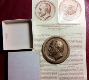 Presidents and Inaugurals 1965 Lyndon Baines Johnson Inaugural medal box & paper - Picture 1 of 6