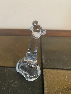 "Jirafa de vidrio artístico 4"" azul claro" Foto 1 de 4