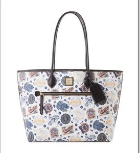 DOONEY & BURKE DISNEY VACATION CLUB MEMBER TOTE BNWT FREE SHIPPING - Picture 1 of 9