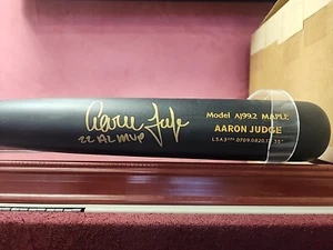 Aaron Judge Yankees Signed Chandler Game Model Bat with "22 AL MVP" Insc - Picture 1 of 4