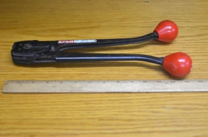 Signode C 1223 Banding Crimper Tool (1-C) - Picture 1 of 6