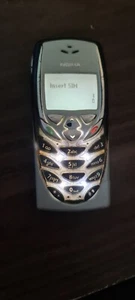 Vintage Nokia Mobile Phones x4, 3410, 8310, 6610i, 2610 + 2 Original Chargers - Afbeelding 1 van 6