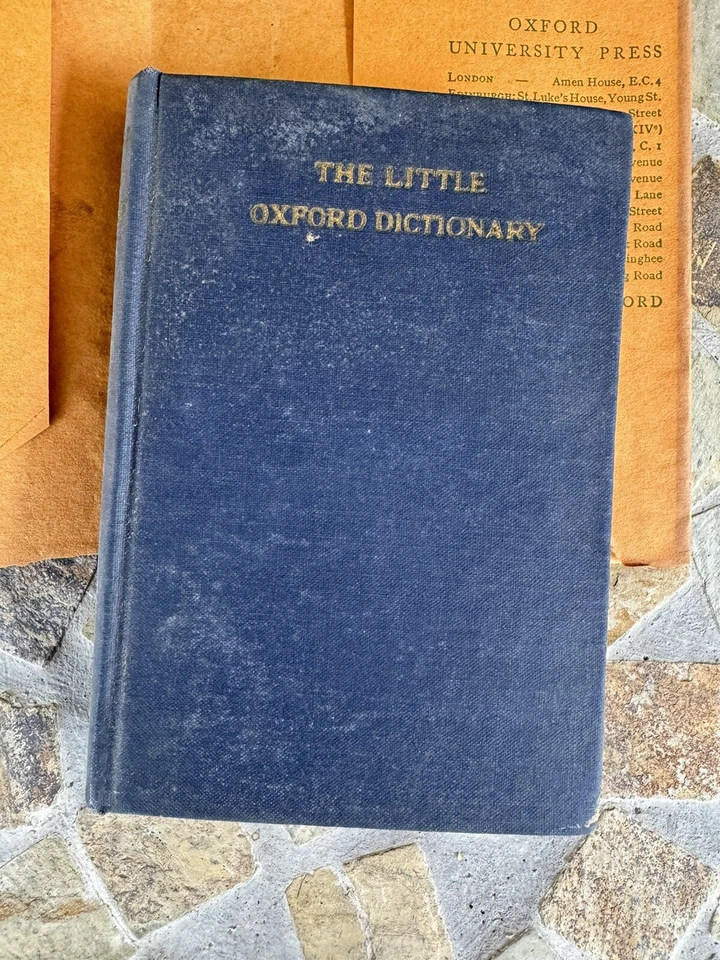 The Little Oxford Dictionary of Current English 1930 Book HC/DJ George Ostler - Image 1 of 4
