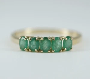 Anello vintage in oro giallo massiccio 10 kt con smeraldo naturale - fila pavè - Foto 1 di 5