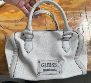 GUESS Proposal Carryall Tote Handbag Womens Cream Pebbled Leather Logo SV351208 - Picture 1 of 16