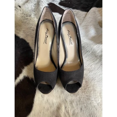 Черные замшевые туфли-лодочки Anne Michelle с открытым носком на деревянном каблуке размер 7 - Изображение 1 из 4