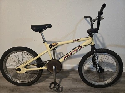 Bicicleta BMX Dyno XR 20' Mid-School 2000 de colección (color Doughboy raro) Foto 1 de 4