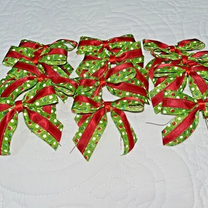 Christmas Bows 3"x3" Grinch Elf Inspired Bows Set of 12 Handmade Brand New - Picture 1 of 6