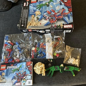 Lego 76114 Spider-Man's Spider Crawler casi completo con caja manual todas las mini figuras - Imagen 1 de 5