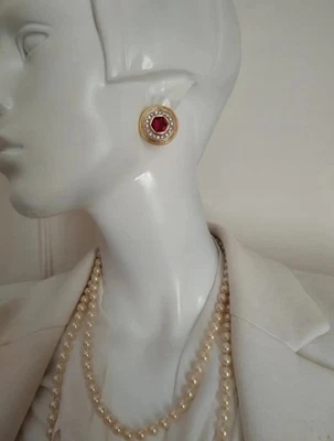 Free shipping Vintage Bijoux Signed Carven Earrings Golden Round Red Stone Clips - Imagen 1 de 4