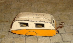 VERY RARE DINKY TOYS  CARAVAN 190   - MADE IN ENGLAND MECCANO LTD - PLAYWORN - Picture 1 of 9