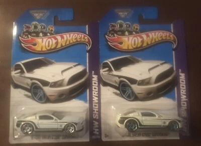 HOT WHEELS ERROR ‘10 FORD SHELBY GT500 SUPERSNAKE Wrong Colored WHEELS - Image 1 of 3
