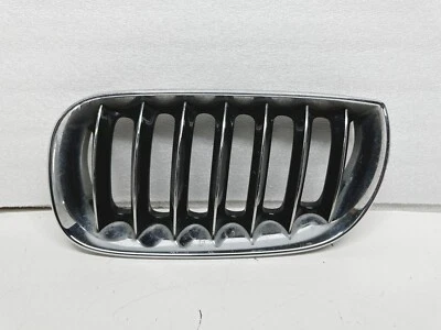 P40291 2003-2007 BMW X3 parrilla delantera lado del conductor E83 51133402909 OEM Foto 1 de 4
