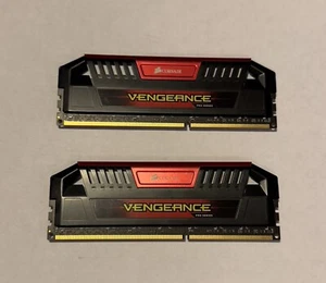 Corsair PC3-12800 (DDR3-1600) 32GB 4X8 DIMM 1600 MHz PC3-12800 DDR3 Memory... - Picture 1 of 2