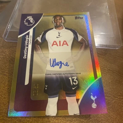 2025 Topps Premier League Destiny Udogie Gold Auto /50 Tottenham - Imagem 1 de 4