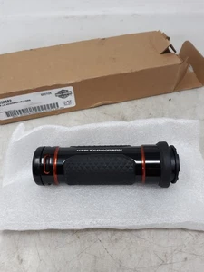 Empuñadura izquierda Harley-Davidson - negra | pieza OEM #56100682 | Touring & Softail - Imagen 1 de 5