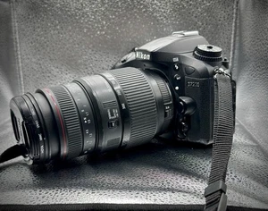 Nikon D7200 Camera Kit + 3 Sigma/Nikon Lenses + Grip + Manfrotto Tripod + Bag - Picture 1 of 10