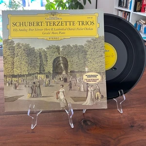 Schubert: Terzette Trios Vinyl LP 1973 Deutsche Grammophon 2530 361 - Foto 1 di 10
