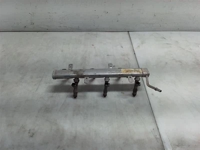 吉普 JK 牧马人原始设备制造商燃油轨道带喷射器 3.8L 2007 2008 2009 2010 2011 140489 — 第 1/3 张图片