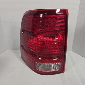 Lámpara de luz trasera de freno Ford Explorer 2002-2005 OEM de fábrica lado del conductor - Imagen 1 de 6