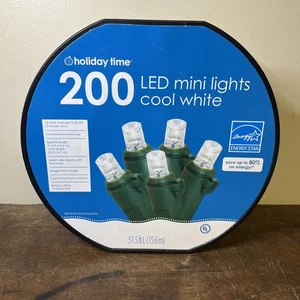 Holiday Time 200 Cool White LED Dome Christmas Lights with Green Wire 51.5 Ft - Picture 1 of 3