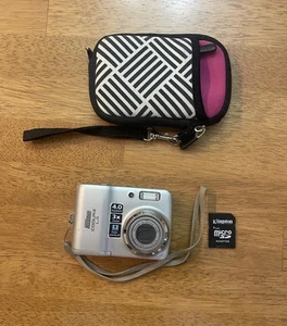 Nikon Coolpix L4 Compact Digital Camera Silver w Case & 2GB Card Tested Working - Picture 1 of 12