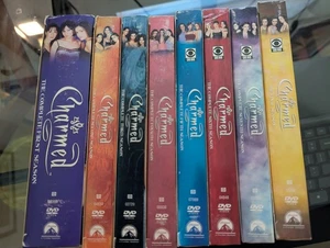 Charmed - Die komplette Serie (DVD, 2007, Multi Disc Set), wie neu  - Bild 1 von 2