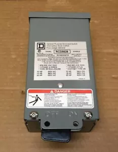 DESCONEXIÓN CERRADA NO FUSIBLE CUADRADA D RCD5626 2 POLOS 60 AMP 179928 - Imagen 1 de 5