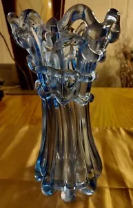 Atemberaubende Blautöne Kunstglas Vase 11" x 5". Gitterplatte handgefertigt neuwertig 935G - Bild 1 von 7