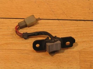 Yamaha FZ750 Genesis 2KK 2MG 1987 - 1990 Reserve Switch Fuel Stand - Picture 1 of 1