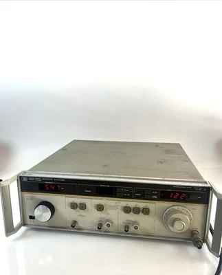 Generador de señal HP 8684A 5,4 GHZ - 12,5 GHz encendido no probado Foto 1 de 4