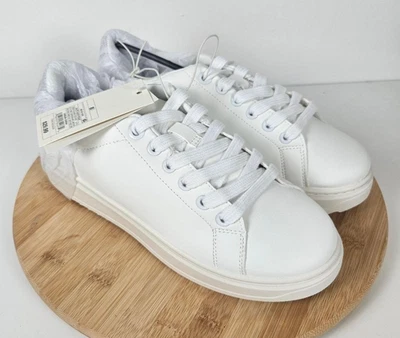 Women's NWT A New Day White Casual Low Top Sneakers Silver Bling Size 8.5 - Image 1 of 4