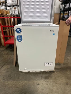 Комнатная морозильная камера Danby DCF050A5WDB 5 CF, ручное размораживание, Energy Star, белая - Изображение 1 из 4