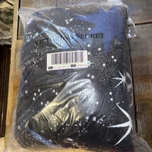 NEW Victoria's Secret Galaxy Sherpa Blanket Cozy Plush Black Celestial 50 x 60 - Picture 1 of 2