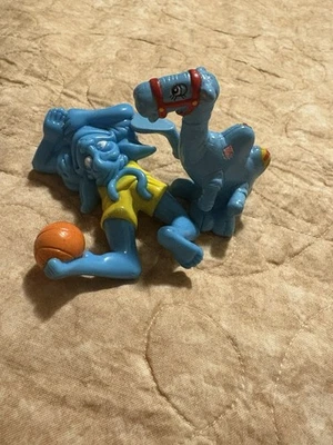 Raggedy Ann  And Andy Camel With The Wrinkled Knees PVC Figure, Vintage 1988 - Image 1 of 2