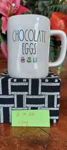 Neu Rae Dunn "SCHOKOLADENEIER" Becher mit Ostereiern und blauem Innenraum Neu mit Etikett - Bild 1 von 5