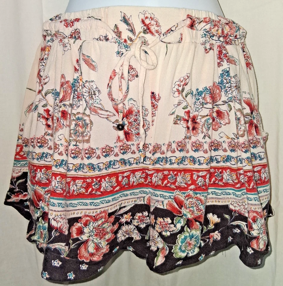 Pantalones Cortos Angie Fluidos Marfil Negro Estampado Floral Para Mujer Talla S Boho Cottage Verano Foto 1 de 4