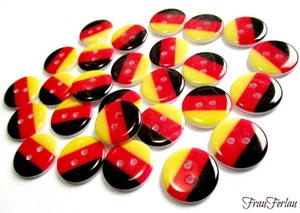 10 Knöpfe Resin schwarz rot gold (gelb)18 m Nähen Stricken Häkeln Handarbeit DIY - Bild 1 von 1