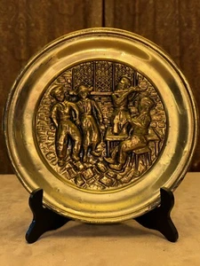 9.5” Brass Tin WALL HANGING Relief PLATE Made In England Vintage - Picture 1 of 4