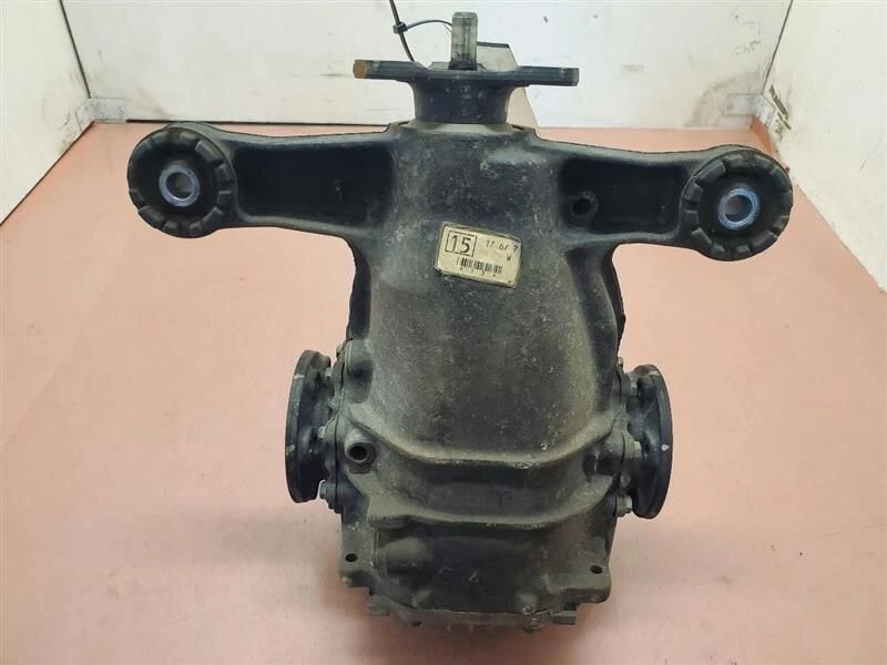 2001-2005 Lexus GS430 LS430 Rear Axle Differential Carrier 3.266 Ratio OEM - Image 1 of 4