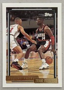 1992-93 Topps Basketball Card #128 Robert Pack Trail Blazers - Picture 1 of 2