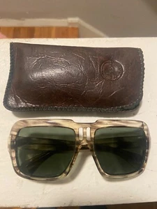 vintage 70's Bausch + Lomb Magellan - Picture 1 of 4