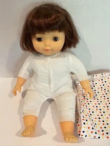 Muñeca Toys R Us Soft Body Riggles con manta - 13 pulgadas - Imagen 1 de 1