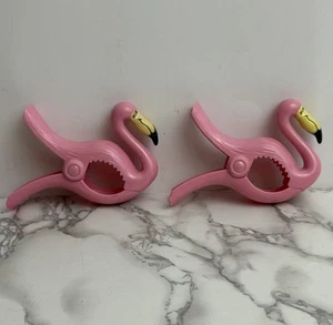 Lote Juego de 2 Toallas de Playa Flamenco Chanclas Mantel Fuerte Clip Soportes - Imagen 1 de 2
