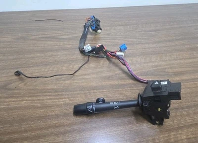 2000-2002 Buick Lesabre Turn Signal Wiper Multifunction Switch OEM. 26057323 - Image 1 of 4
