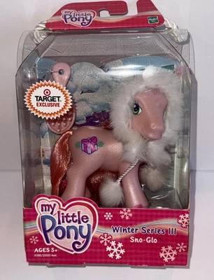 NEW My Little Pony Winter Series III Sno-Glo with Fur Pom-Pom Hood & Hairbrush - Image 1 of 4